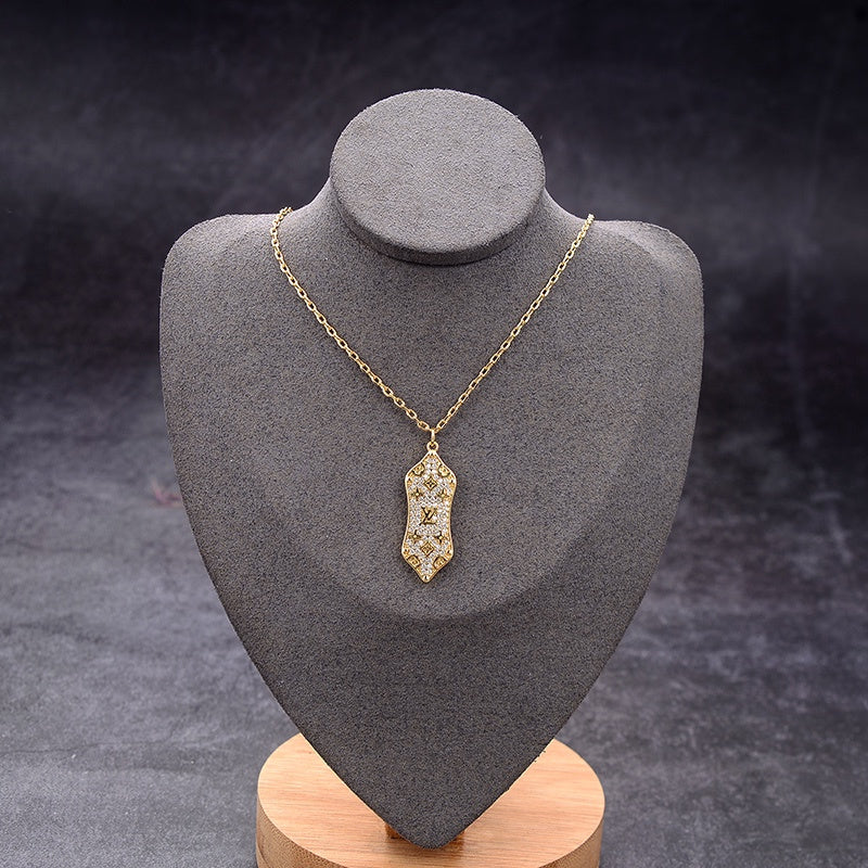 Combo New Arrival LV Necklaces 101