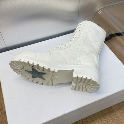 DIOR D LEADER ANKLE BOOT WHITE KDI733CQC S03W
