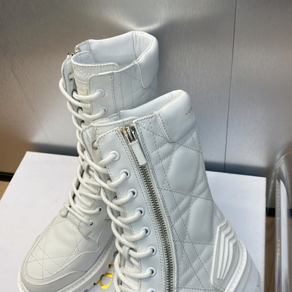 DIOR D LEADER ANKLE BOOT WHITE KDI733CQC S03W