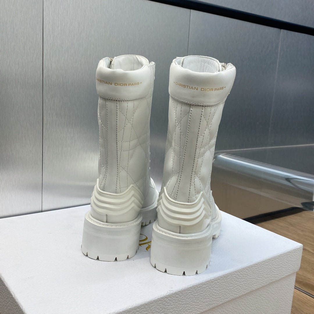 DIOR D LEADER ANKLE BOOT WHITE KDI733CQC S03W