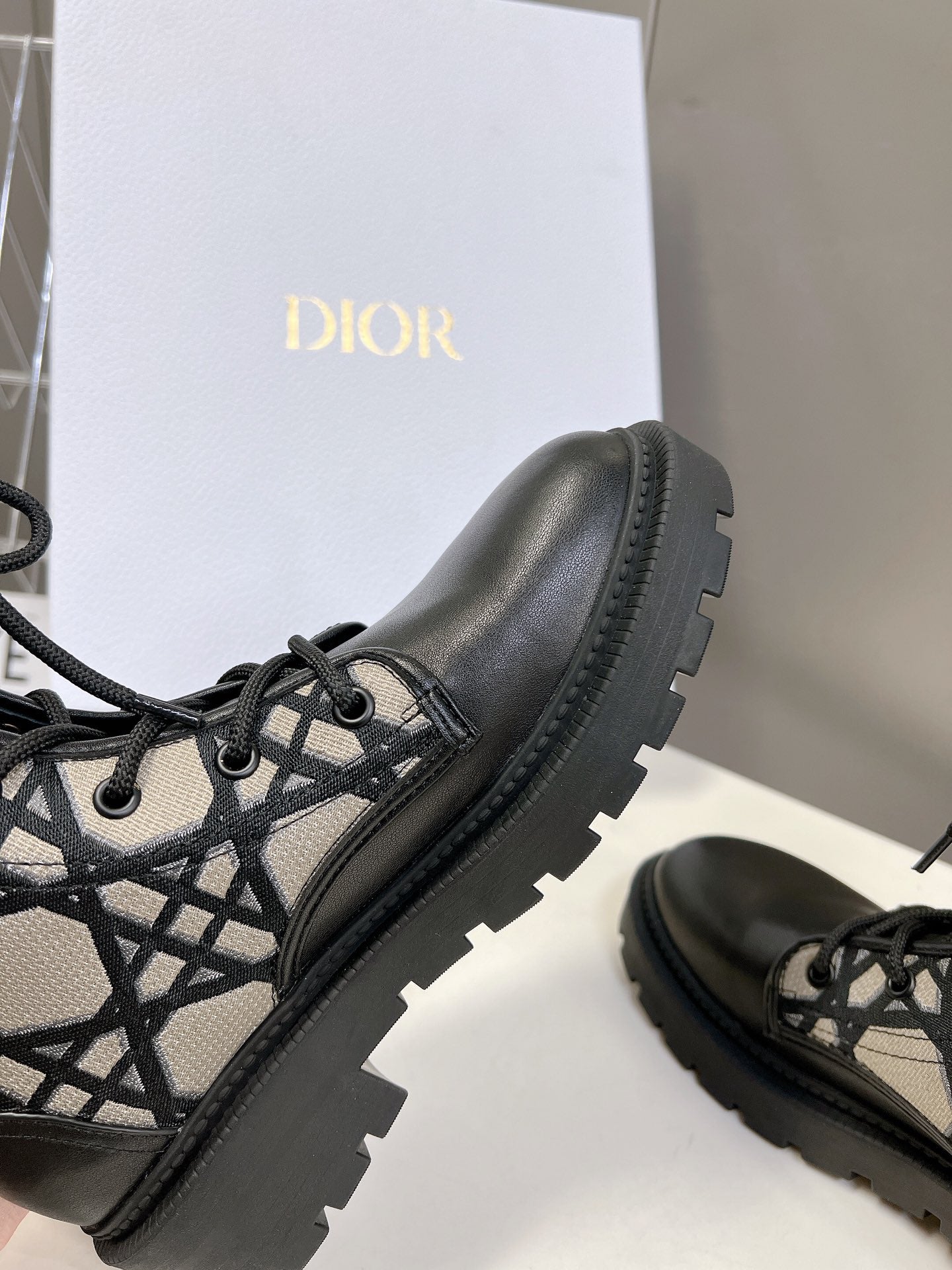 DIOR D MAJOR BOOTS BLACK AND BEIGE