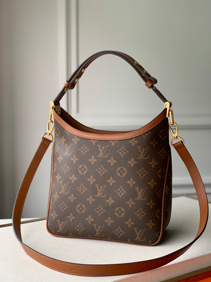 Elite Carryalls