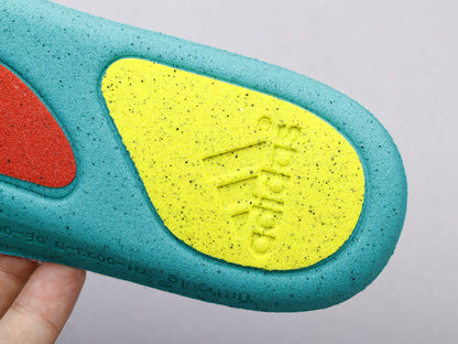 LW - Yzy 700 Inertia 2.0 Sneaker