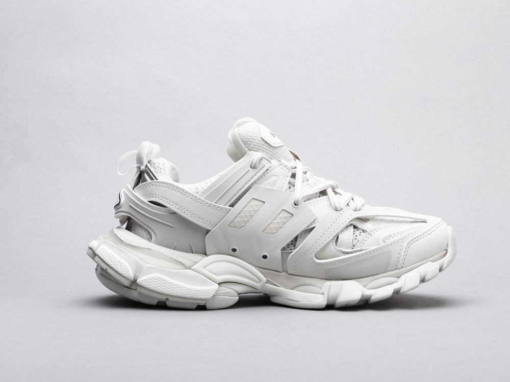 LW - Bla Track Three Generations White Sneaker