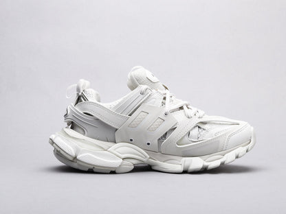 LW - Bla Track Three Generations White Sneaker